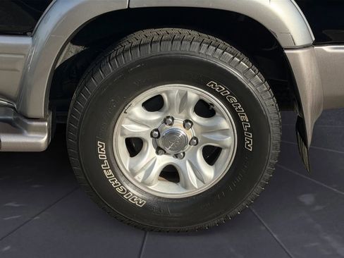 Used 2002 Toyota 4Runner Limited image 35