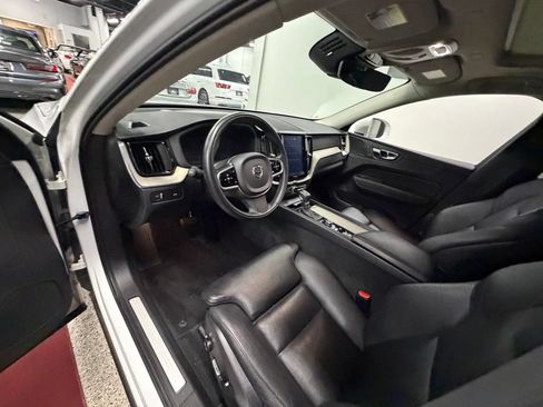 Used 2020 Volvo XC60 T5 Inscription w/ Protection Package Premier AWD/4WD image 17