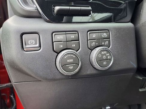 New 2026 Chevrolet Silverado 2500 LTZ w/ LTZ Premium Package AWD/4WD image 12