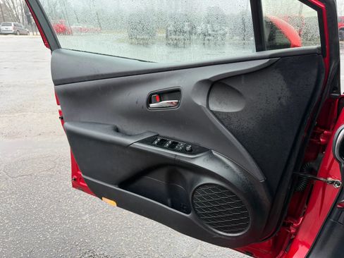 Used 2017 Toyota Prius Prime Advanced image 23