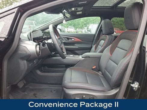 Used 2025 Chevrolet Equinox EV RS w/ Convenience Package II AWD/4WD image 2