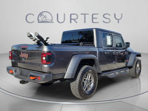 Used 2024 Jeep Gladiator Mojave AWD/4WD image 3