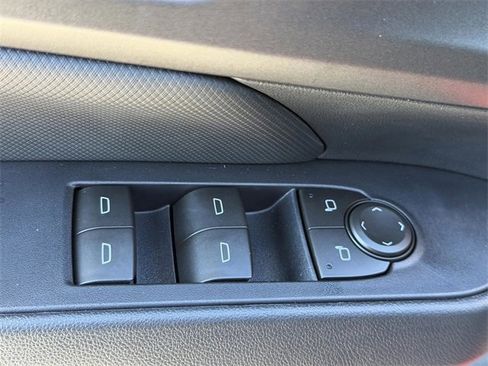 New 2026 Chevrolet Equinox EV LT w/ Midnight Package image 29