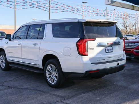 Used 2022 GMC Yukon XL SLT image 6