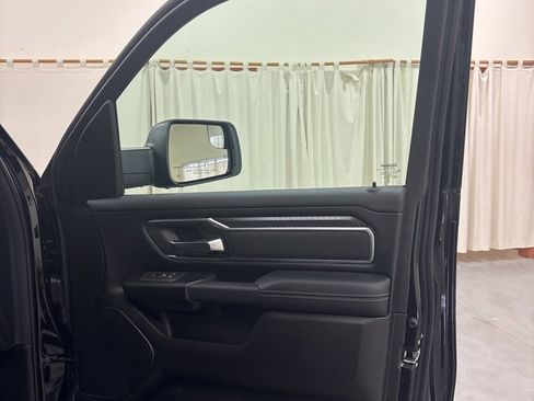 New 2026 RAM 1500 4x4 Crew Cab image 35