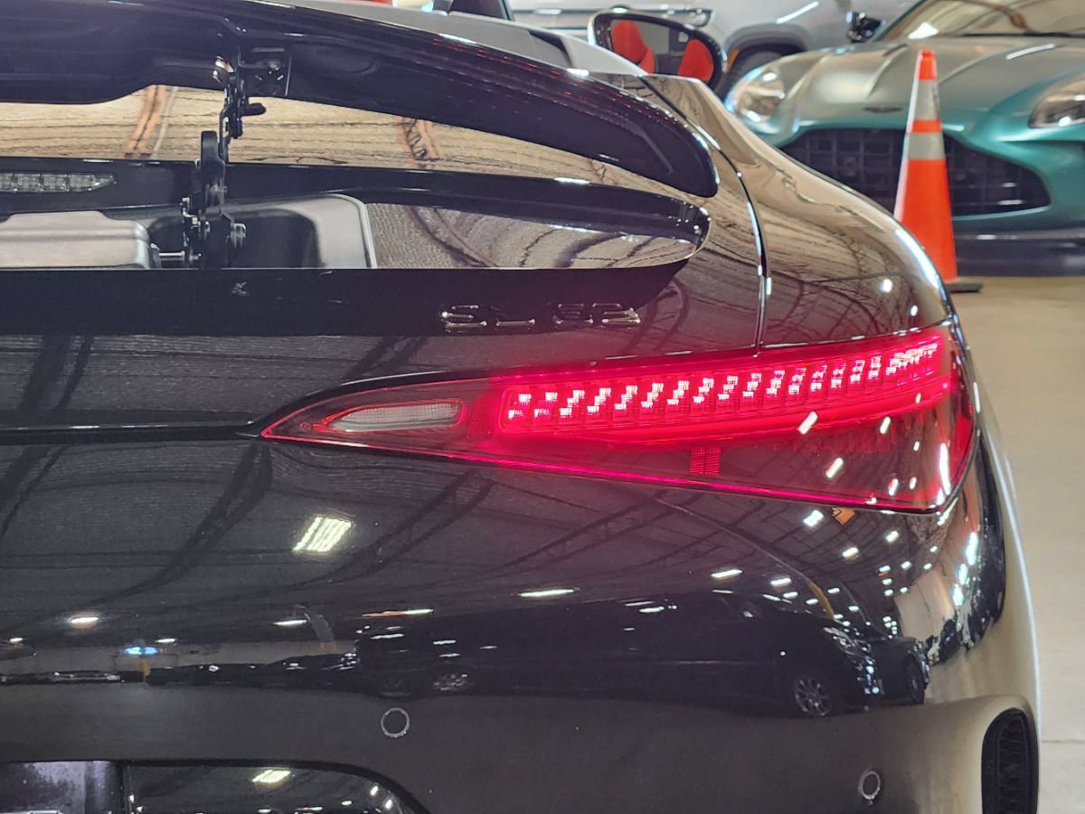 Used 2022 Mercedes-Benz SL 63 AMG 4MATIC image 22