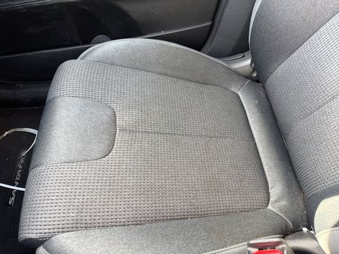 Used 2019 Hyundai Santa Fe SEL image 26