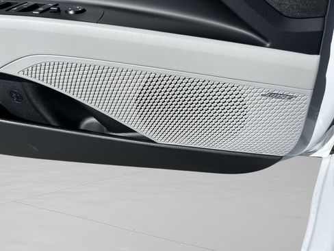 New 2026 Hyundai Elantra Limited image 25