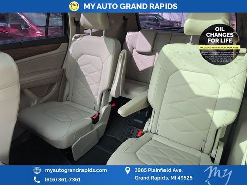 Used 2024 Volkswagen Atlas SE image 27