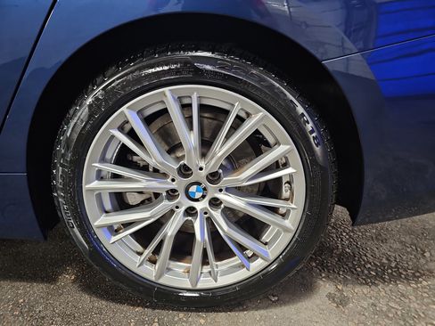 Certified 2024 BMW 330i Sedan w/ Premium Package RWD image 36