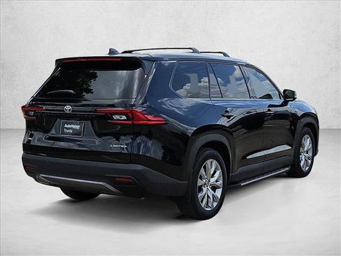 Used 2025 Toyota Grand Highlander AWD image 5