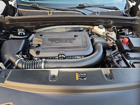 Used 2025 Buick Envision Preferred image 22