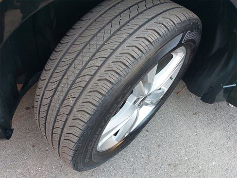 Used 2022 Audi Q3 2.0T Premium Plus w/ Premium Plus Package image 42