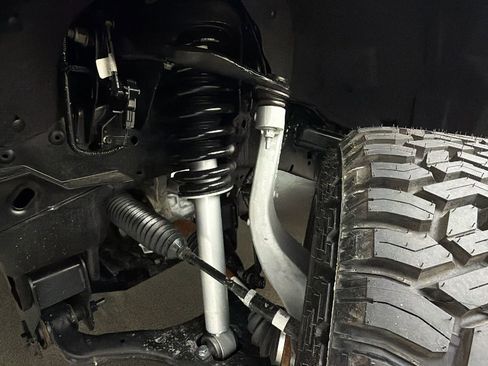 Used 2025 Ford F150 Lariat AWD/4WD image 14