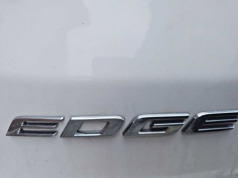 Used 2019 Ford Edge SEL w/ Equipment Group 201A image 27