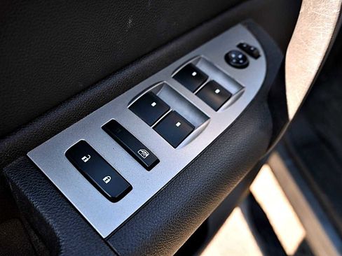 Used 2008 Chevrolet Silverado 2500 LT image 14