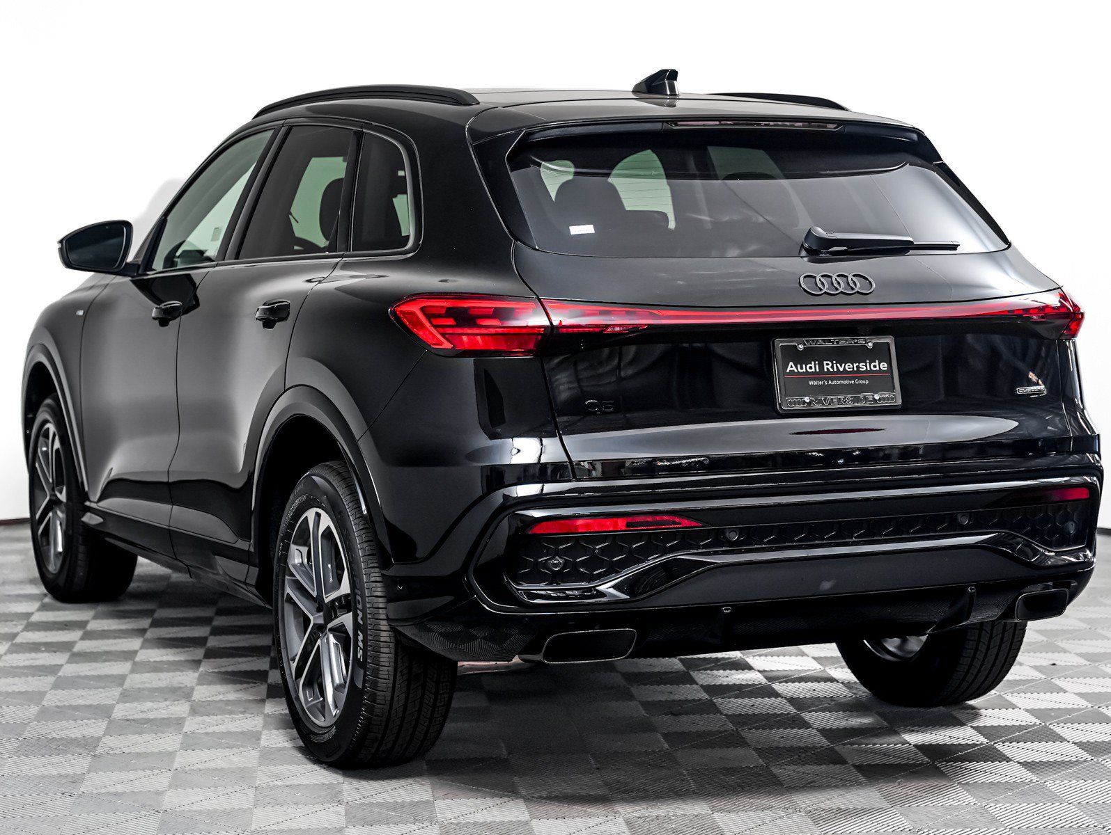 New 2026 Audi Q5 2.0T AWD/4WD image 2