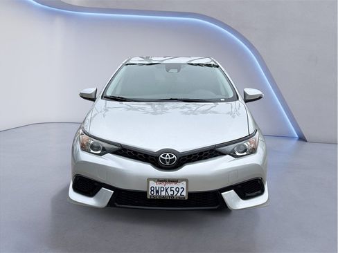 Used 2017 Toyota Corolla iM FWD image 2