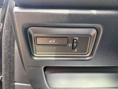 Used 2013 Land Rover Range Rover Evoque Pure Plus w/ Pure Plus Pkg image 25