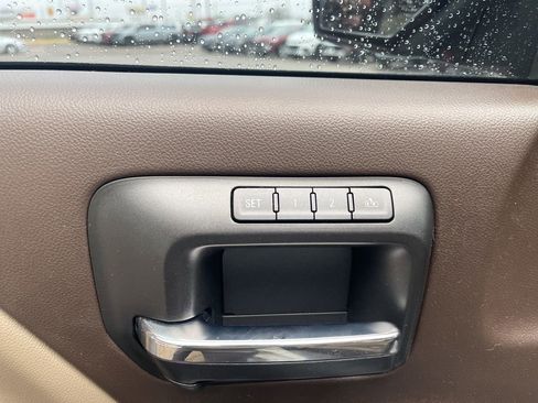 Used 2015 Chevrolet Silverado 1500 LTZ image 23