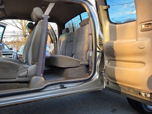 Used 2001 Toyota Tundra SR5 image 23