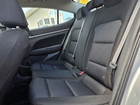 Used 2018 Hyundai Elantra SEL FWD image 11