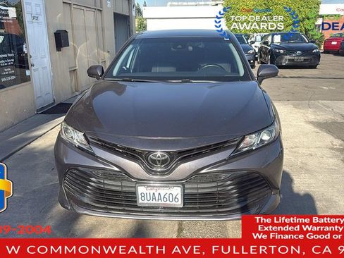 Used 2020 Toyota Camry LE FWD image 12