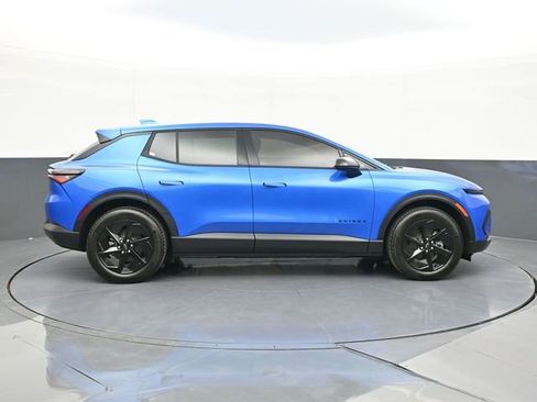 New 2026 Chevrolet Equinox EV LT w/ Midnight Package FWD image 16