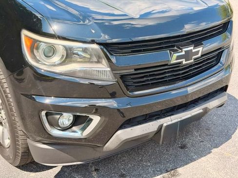 Used 2017 Chevrolet Colorado Z71 w/ Z71 Midnight Edition AWD/4WD image 14