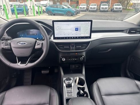 Used 2023 Ford Escape Platinum image 19
