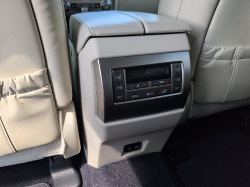 Certified 2020 Lexus GX 460 Premium AWD/4WD image 17