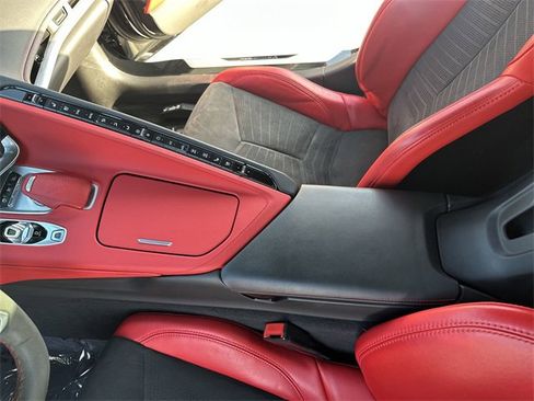 Used 2021 Chevrolet Corvette Stingray Preferred Conv w/ Z51 Performance Package image 28