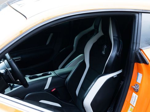 Used 2021 Ford Mustang Shelby GT500 RWD image 4