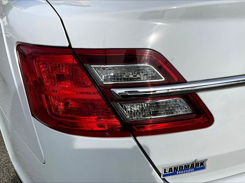 Used 2017 Ford Taurus Police Interceptor FWD image 30