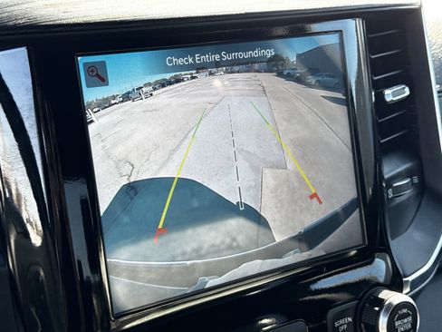 Used 2024 RAM 1500 Laramie AWD/4WD image 20