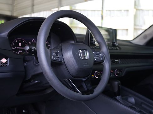 Used 2024 Honda Accord EX image 25