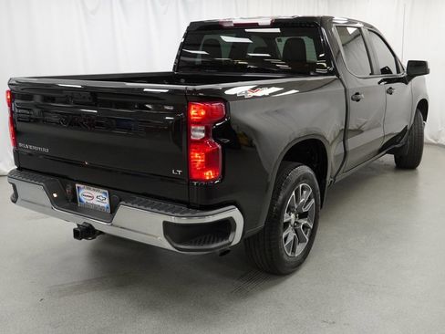 Used 2023 Chevrolet Silverado 1500 LT AWD/4WD image 3