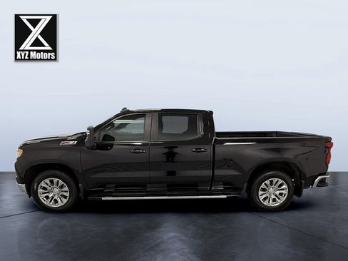 Used 2024 Chevrolet Silverado 1500 LT image 3