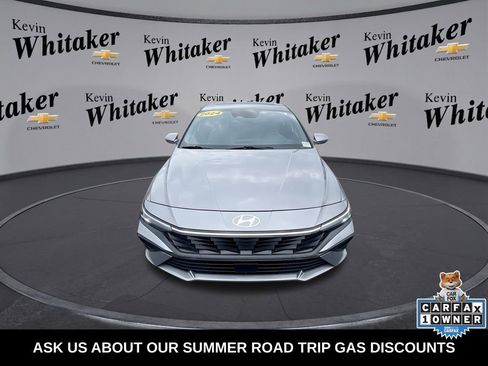 Used 2024 Hyundai Elantra Limited FWD image 3