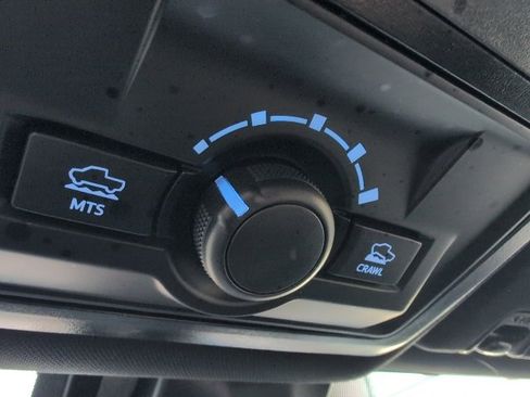 Used 2023 Toyota Tacoma TRD Off-Road image 23