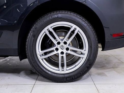 New 2026 Porsche Macan image 27