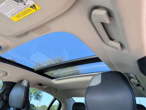 Used 2019 Volvo S60 T5 Momentum image 26