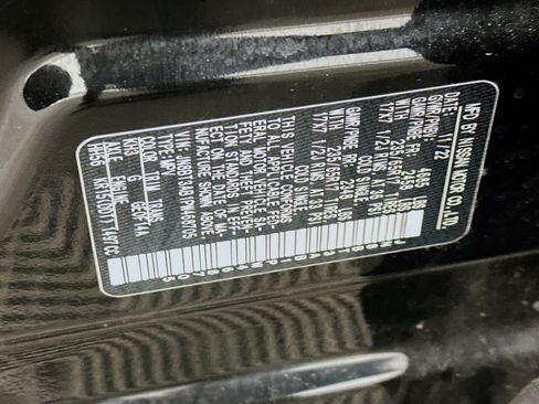 Used 2023 Nissan Rogue S AWD/4WD image 12