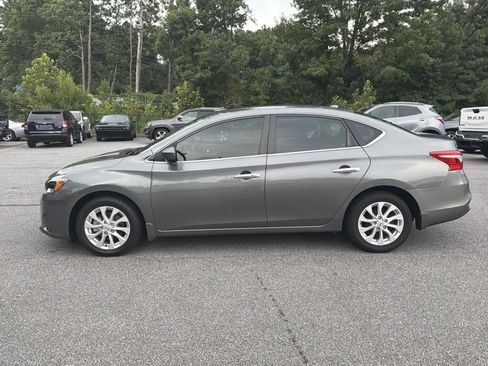 Used 2019 Nissan Sentra SV FWD image 4