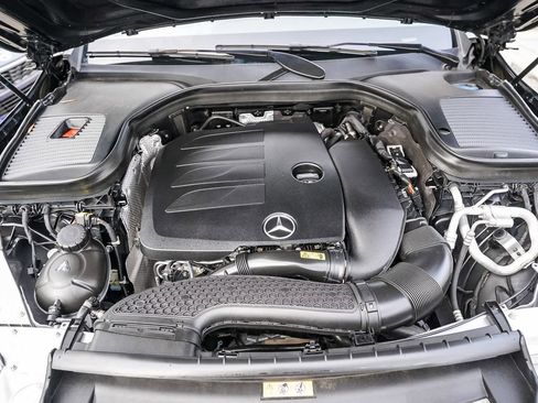 Used 2021 Mercedes-Benz GLC 300 image 27