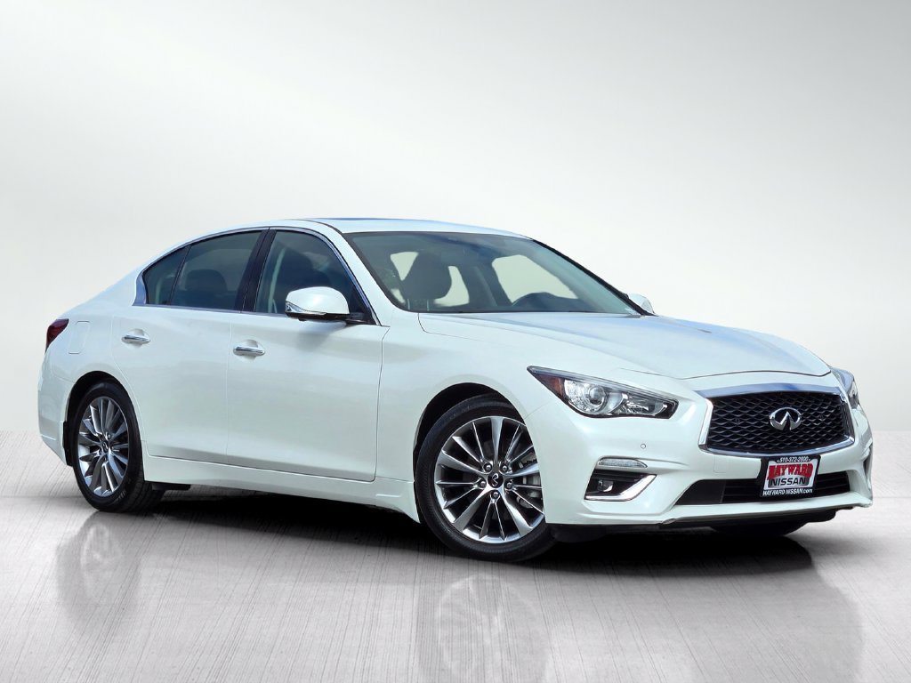 Used 2023 INFINITI Q50 Luxe w/ Cargo Package RWD image 2
