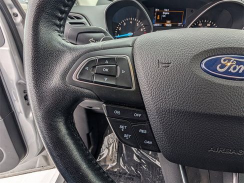 Used 2017 Ford Escape Titanium image 23