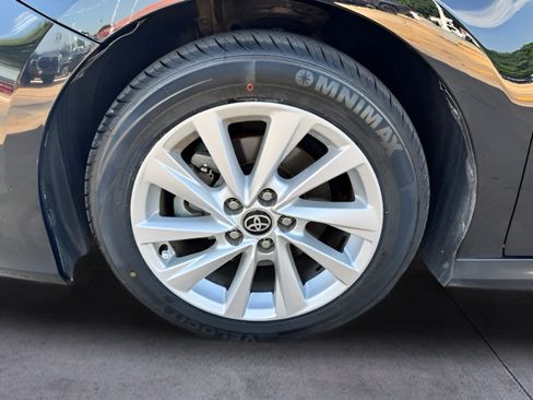Used 2024 Toyota Camry LE FWD image 26