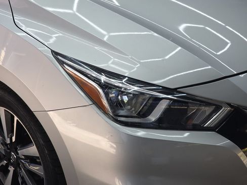 Used 2022 Nissan Versa SV FWD image 27