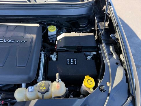 Used 2019 Jeep Cherokee Limited AWD/4WD image 56